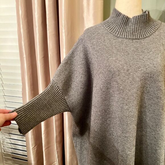 EUC Kerisma Aja Very Oversize Sweater‎ Dress in Ash Gray One Size - Picture 2 of 4
